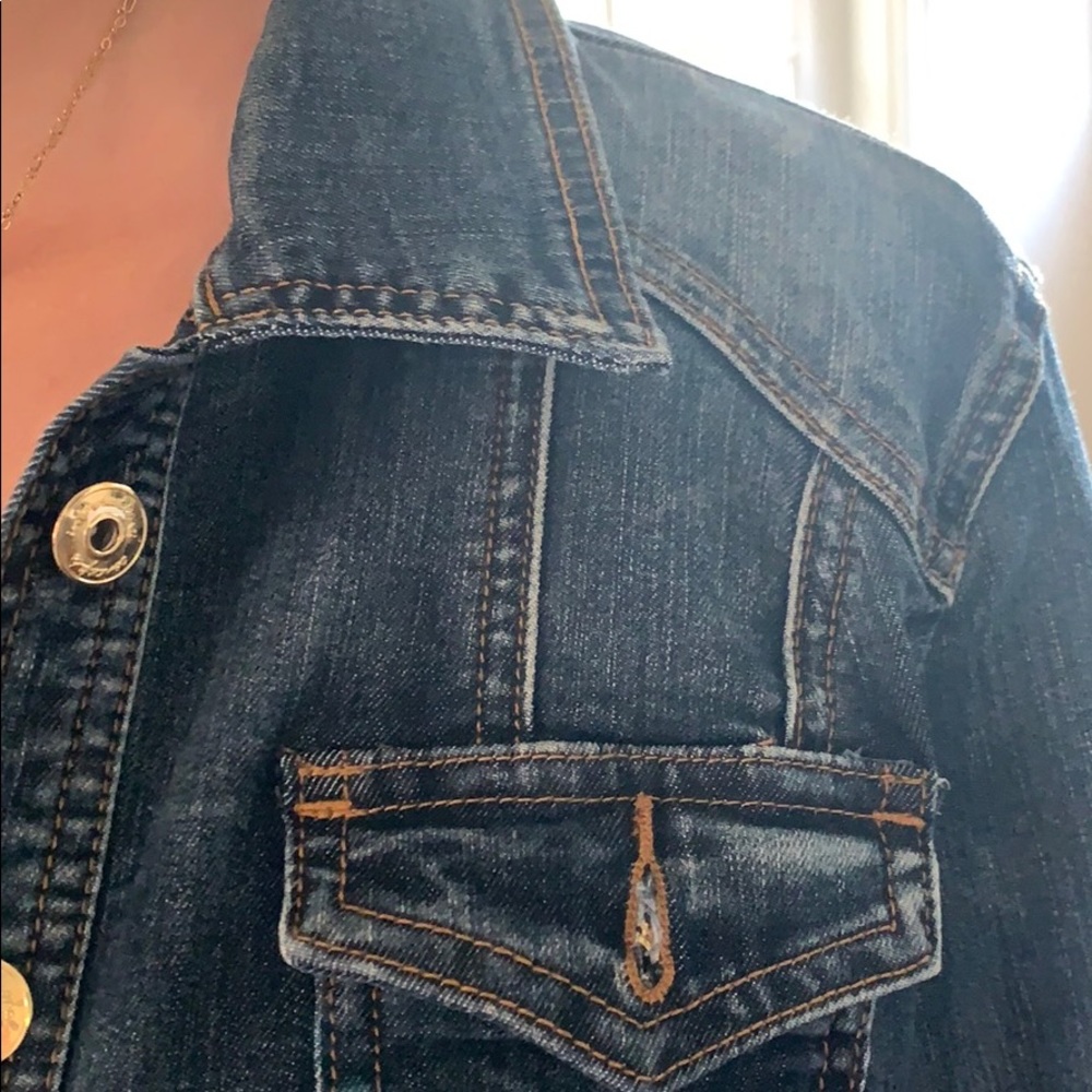 Vintage 1990’s jean jacket! - Picture 5 of 6